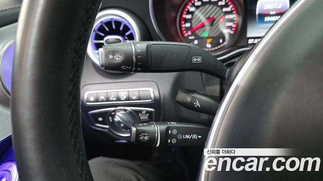 Mercedes-Benz C-Class 2018 — photo 28