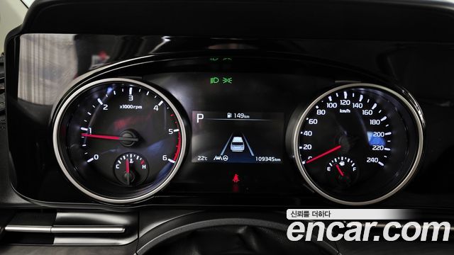 Kia Canival 2021 — photo 8