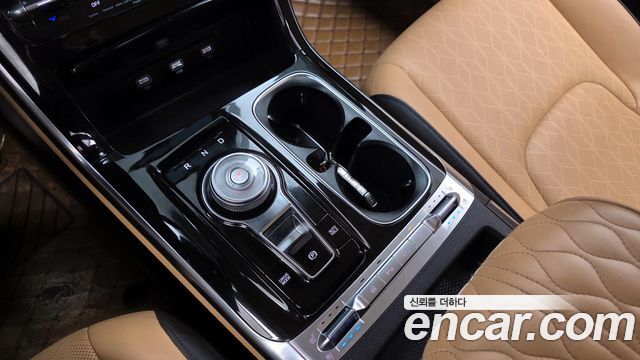 Kia Canival 2021 — photo 9