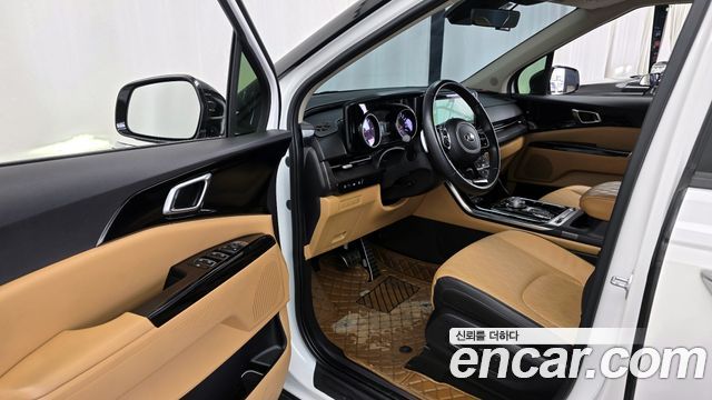Kia Canival 2021 — photo 10