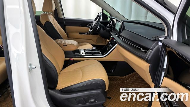 Kia Canival 2021 — photo 11