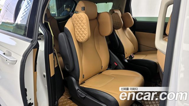 Kia Canival 2021 — photo 12