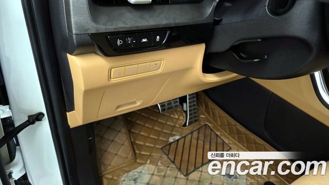 Kia Canival 2021 — photo 18