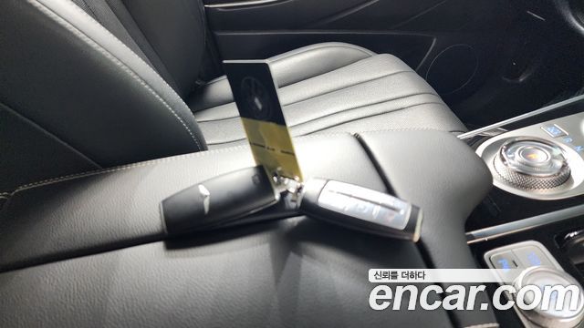 Genesis GV80 2021 — photo 25
