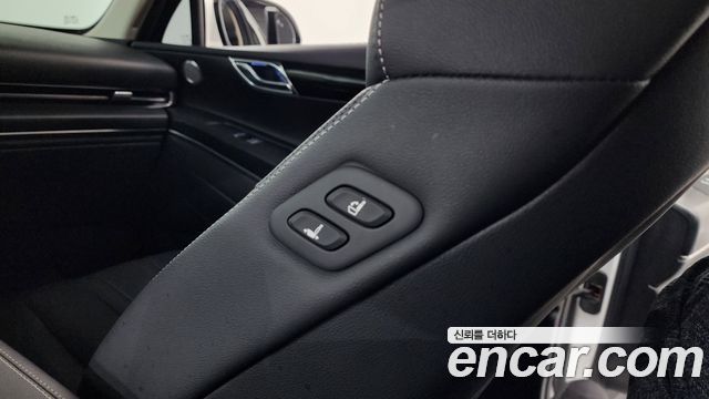 Genesis GV80 2021 — photo 41