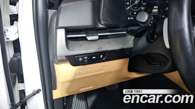 Kia Canival 2022 — photo 22