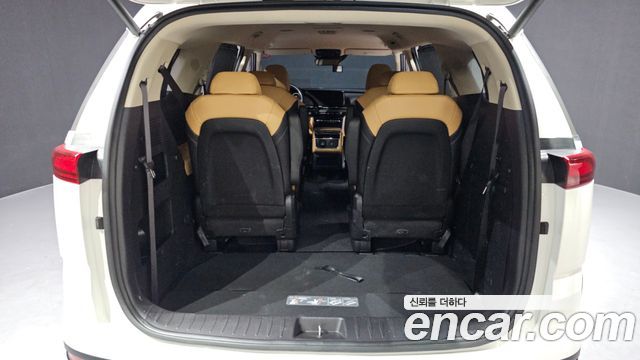 Kia Canival 2022 — photo 26