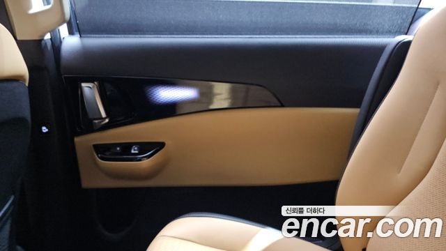 Kia Canival 2022 — photo 15
