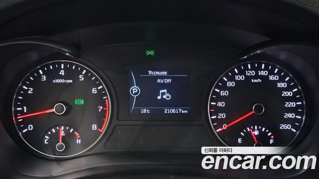 Kia K5 2016 — photo 8