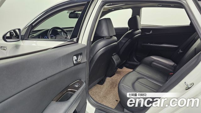 Kia K5 2016 — photo 11