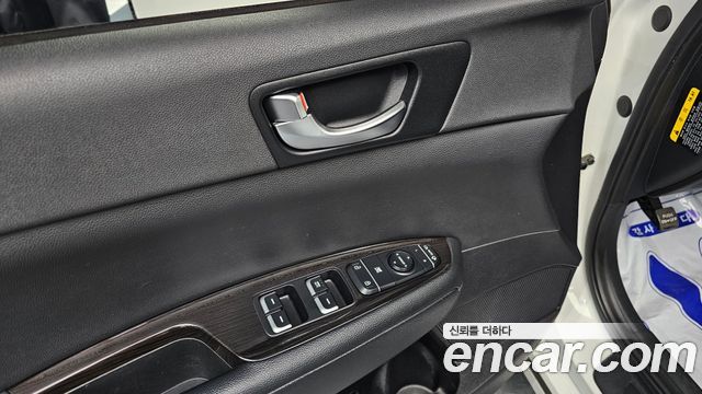 Kia K5 2016 — photo 13