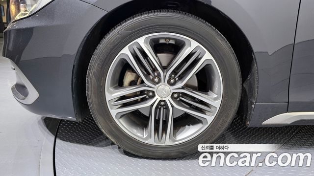 Hyundai Grandeur 2017 — photo 5