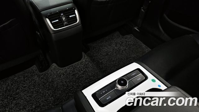 Hyundai Grandeur 2017 — photo 18