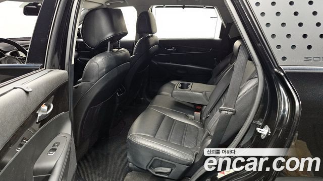Kia Sorento 2017 — photo 18