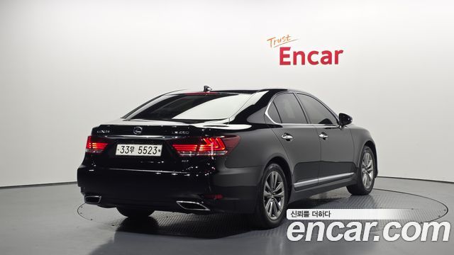 Lexus LS 2014 — photo 2