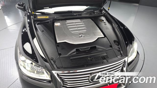Lexus LS 2014 — photo 6