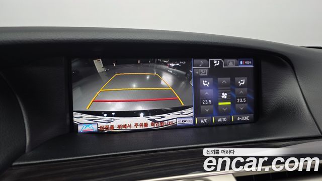 Lexus LS 2014 — photo 15