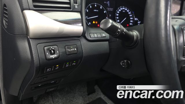 Lexus LS 2014 — photo 16