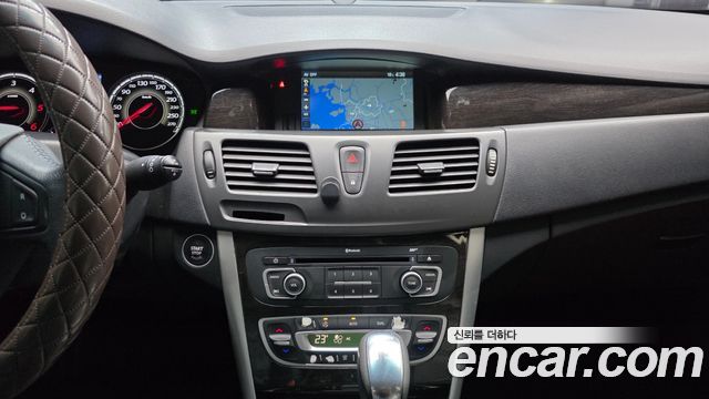 Renault Korea SM5  2015 — photo 16