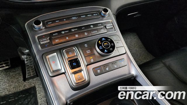 Hyundai Santafe 2021 — photo 12
