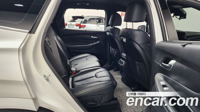 Hyundai Santafe 2021 — photo 17