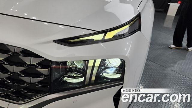 Hyundai Santafe 2021 — photo 8