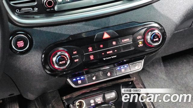 Kia Sorento 2015 — photo 19