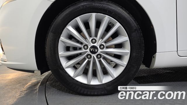 Kia K7 2016 — photo 5