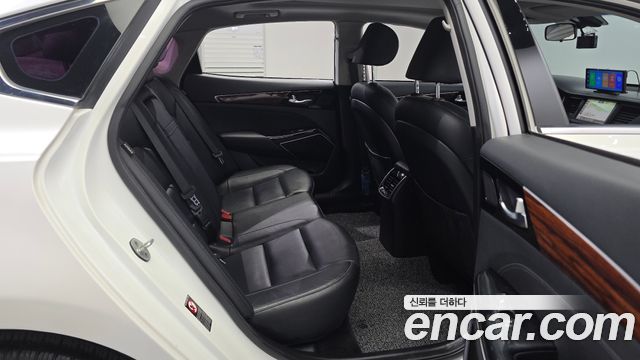 Kia K7 2016 — photo 11