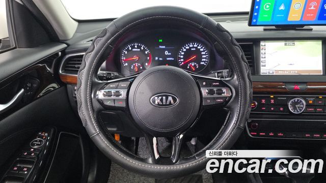 Kia K7 2016 — photo 15