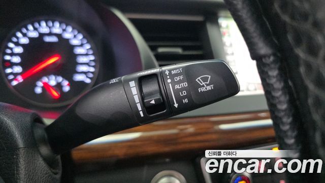Kia K7 2016 — photo 16