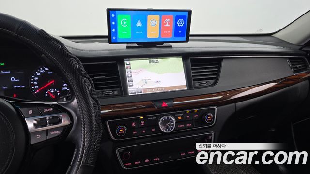 Kia K7 2016 — photo 17