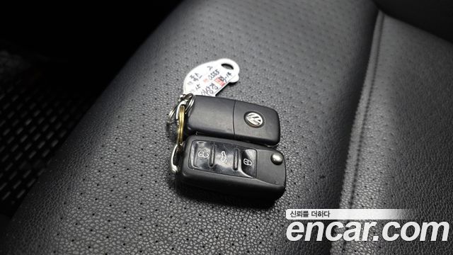 Volkswagen Jetta 2016 — photo 17