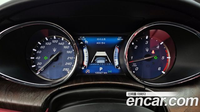 Maserati Quattroporte 2017 — photo 11