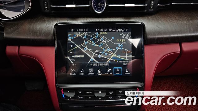Maserati Quattroporte 2017 — photo 20