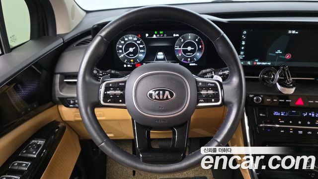 Kia Canival 2021 — photo 20