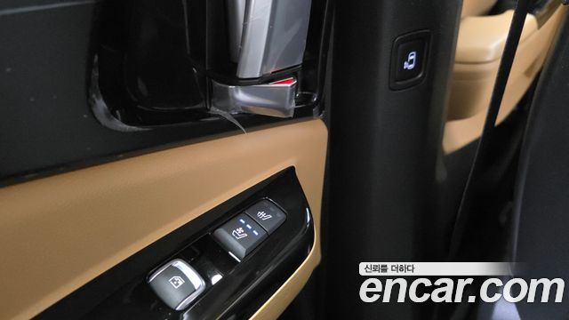 Kia Canival 2021 — photo 24