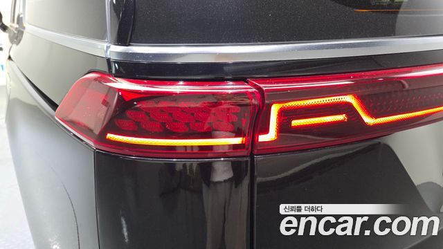 Kia Canival 2021 — photo 9