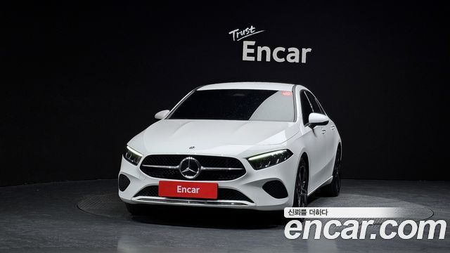 Mercedes-Benz A-Class 2024 — photo 3