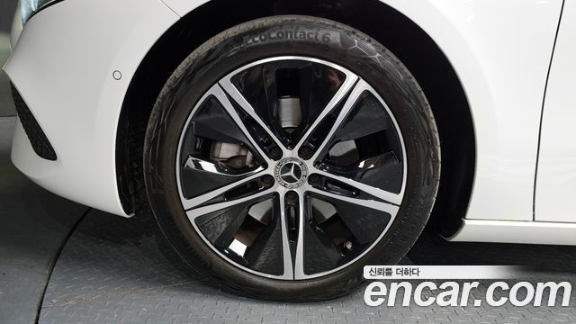 Mercedes-Benz A-Class 2024 — photo 5