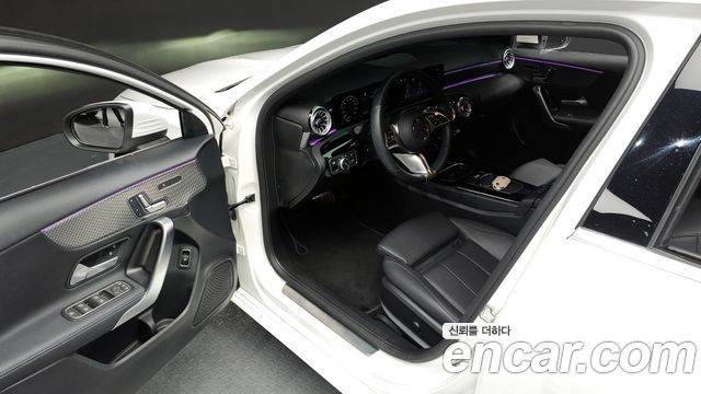 Mercedes-Benz A-Class 2024 — photo 10