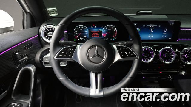 Mercedes-Benz A-Class 2024 — photo 13