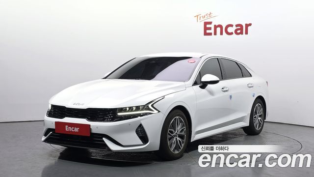 Kia K5 2023 — photo 1