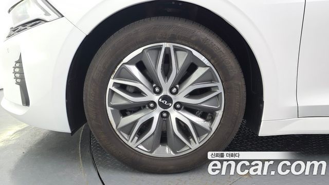 Kia K5 2023 — photo 5