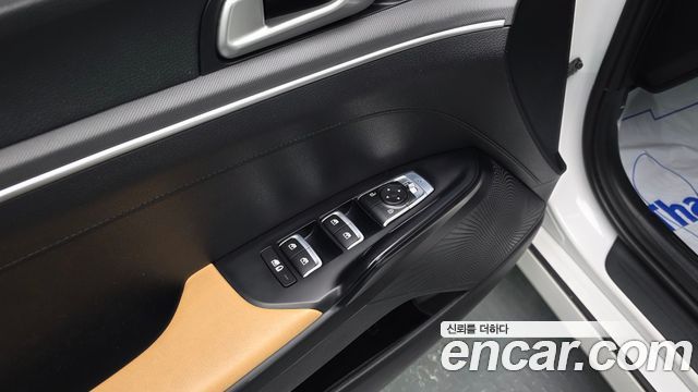 Kia K5 2023 — photo 13