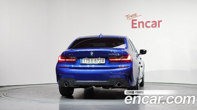 BMW 3-Series 2021 — photo 4