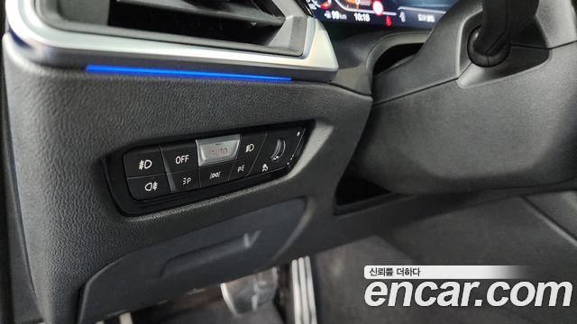 BMW 3-Series 2021 — photo 22