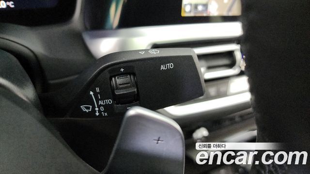 BMW 3-Series 2021 — photo 27