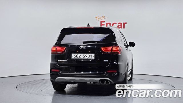 Kia Sorento 2019 — photo 4