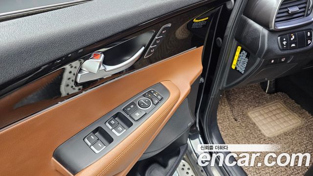 Kia Sorento 2019 — photo 16